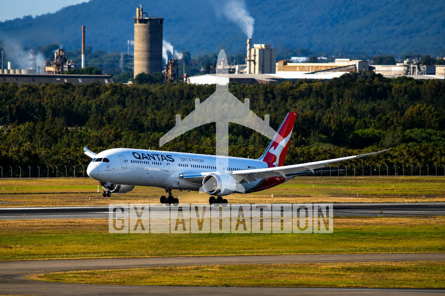 Qantas Boeing 787-9 VH-ZNH aircraft photograph